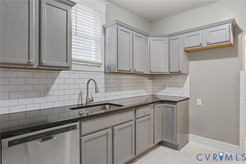 Tiny photo for 3110 3rd Avenue, Richmond, VA 23222 (MLS # 2621033)