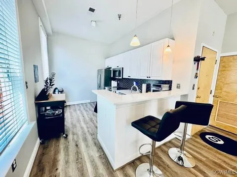 MLS: 2507843