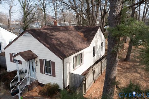 Tiny photo for 656 Battery Place, Colonial Heights, VA 23834 (MLS # 2605606)