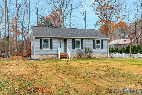 Photo of 319 Lake Caroline Drive, Ruther Glen, VA 22546 (MLS # 2532155)