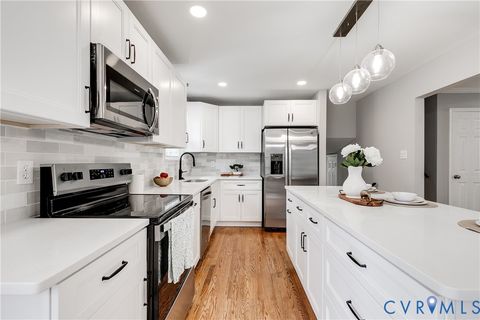 Tiny photo for 1706 Winding Way, North Chesterfield, VA 23235 (MLS # 2605837)