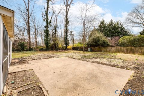 Tiny photo for 1706 Winding Way, North Chesterfield, VA 23235 (MLS # 2605837)