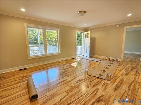 Tiny photo for 121 Sharps Creek Drive, Scottsville, VA 24590 (MLS # 2608697)