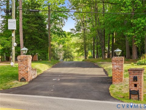 Tiny photo for 10430 Cherokee Road, Richmond, VA 23235 (MLS # 2610064)
