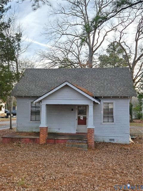 Photo of 5733 Warwick Road, Richmond, VA 23224 (MLS # 2600400)