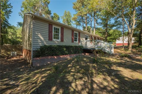 A home in South Chesterfield