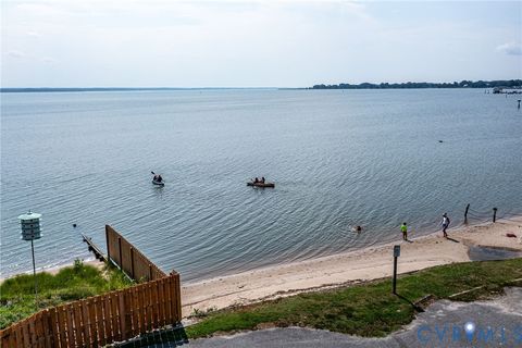 Tiny photo for 128 Prince Street #110, Tappahannock, VA 22560 (MLS # 2619039)