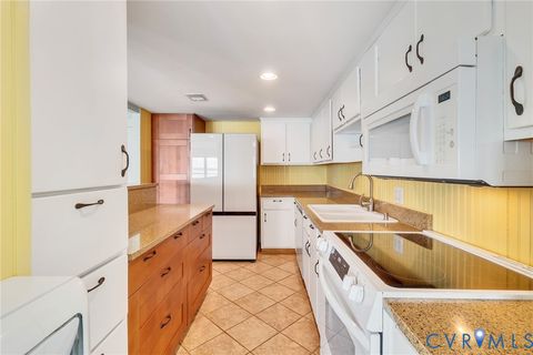 Tiny photo for 128 Prince Street #110, Tappahannock, VA 22560 (MLS # 2619039)