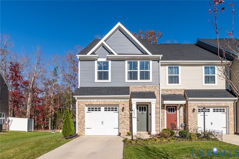 Photo of 10836 Genito Square Drive, Midlothian, VA 23112 (MLS # 2531690)