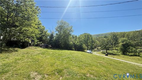 Tiny photo for 26 Compton Lane, Buchanan, VA 24066 (MLS # 2612177)