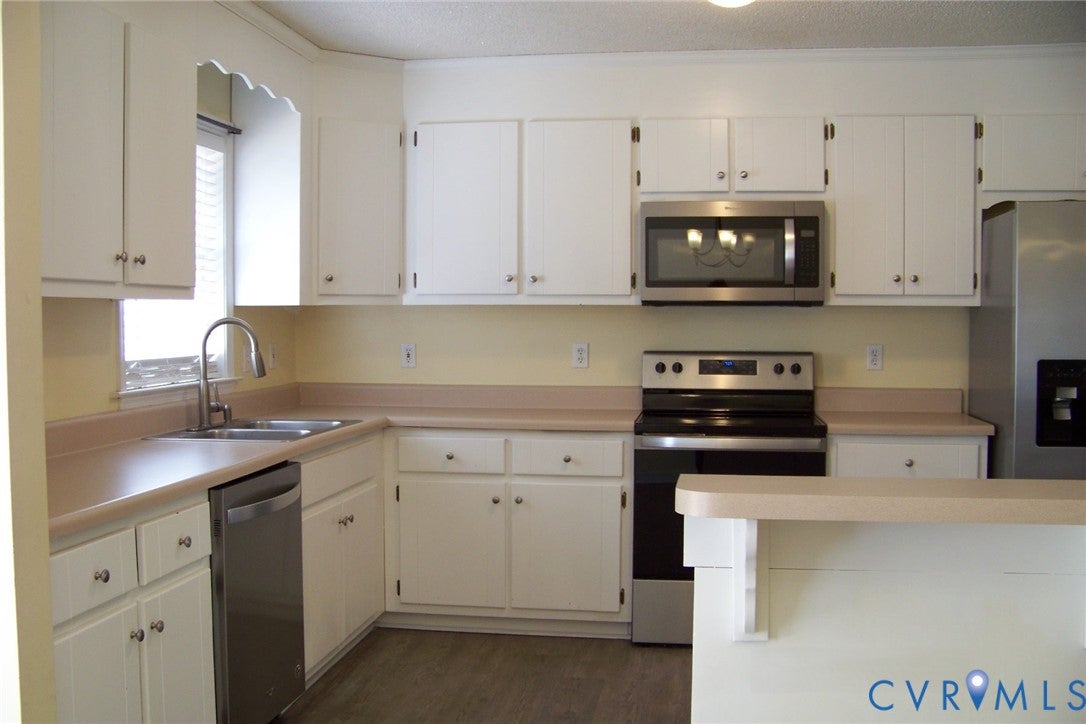 22925 Pheasant Court - Photo 4