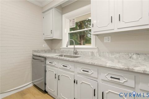 Tiny photo for 814 N 38th Street, Richmond, VA 23223 (MLS # 2529053)