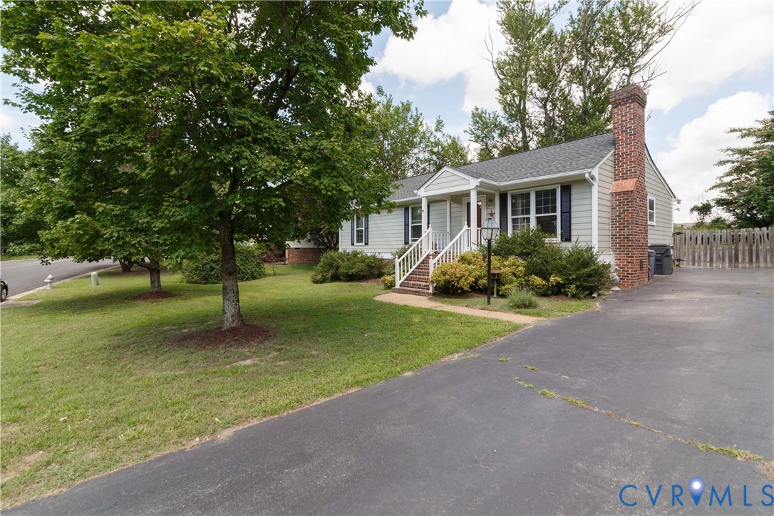 7092 Foxlair Drive