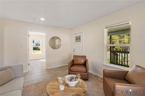 Tiny photo for 617 Court Street, Victoria, VA 23974 (MLS # 2532194)