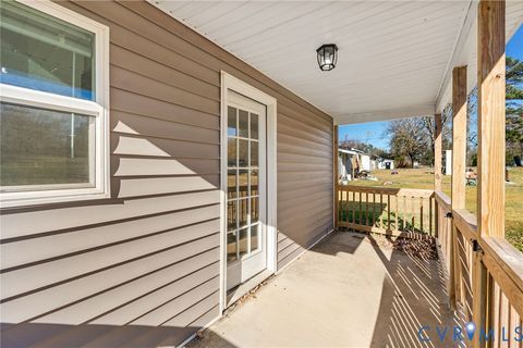 Tiny photo for 617 Court Street, Victoria, VA 23974 (MLS # 2532194)