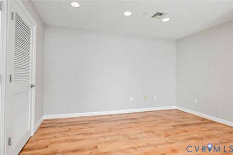 Tiny photo for 1101 Haxall Point #1010, Richmond, VA 23219 (MLS # 2529922)