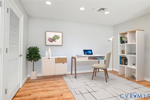 Tiny photo for 1101 Haxall Point #1010, Richmond, VA 23219 (MLS # 2529922)