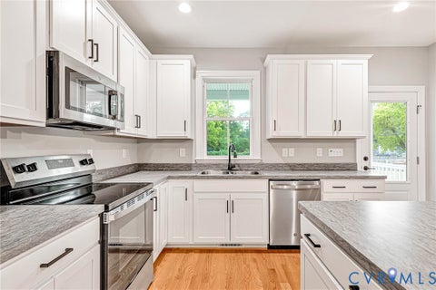 Tiny photo for 308 E 33rd Street, Richmond, VA 23224 (MLS # 2624474)