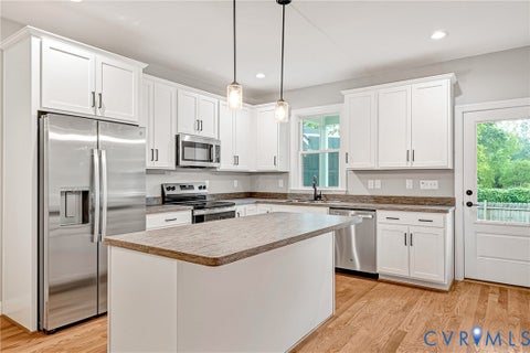 Tiny photo for 308 E 33rd Street, Richmond, VA 23224 (MLS # 2624474)