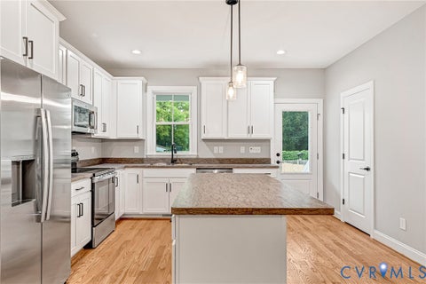 Tiny photo for 308 E 33rd Street, Richmond, VA 23224 (MLS # 2624474)