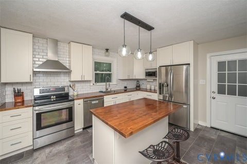 Tiny photo for 3096 Portugee Road, Sandston, VA 23150 (MLS # 2625224)