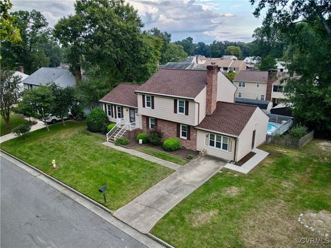 A home in Colonial Heights