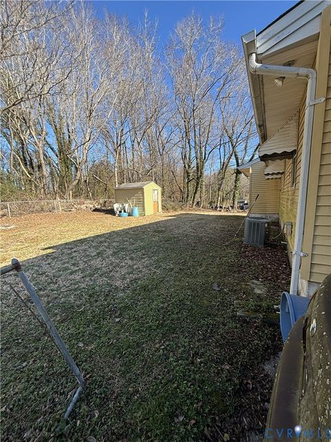 Photo of 610 Quail Street, Smithfield, VA 23430 (MLS # 2603953)