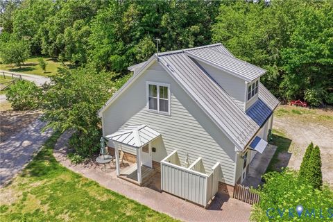 Tiny photo for 9562 Graves RD, South Chesterfield, VA 23803 (MLS # 2612555)