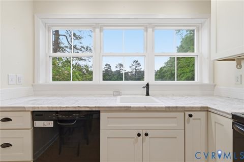 Tiny photo for 9562 Graves RD, South Chesterfield, VA 23803 (MLS # 2612555)