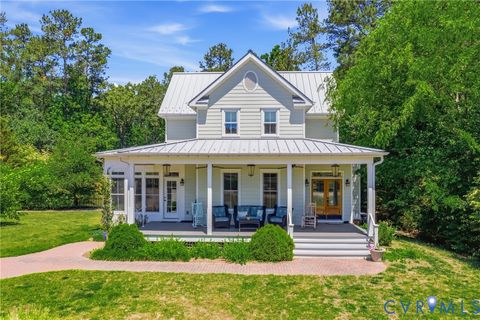 Photo of 9562 Graves RD, South Chesterfield, VA 23803 (MLS # 2612555)