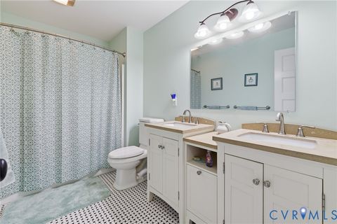 Tiny photo for 9562 Graves RD, South Chesterfield, VA 23803 (MLS # 2612555)