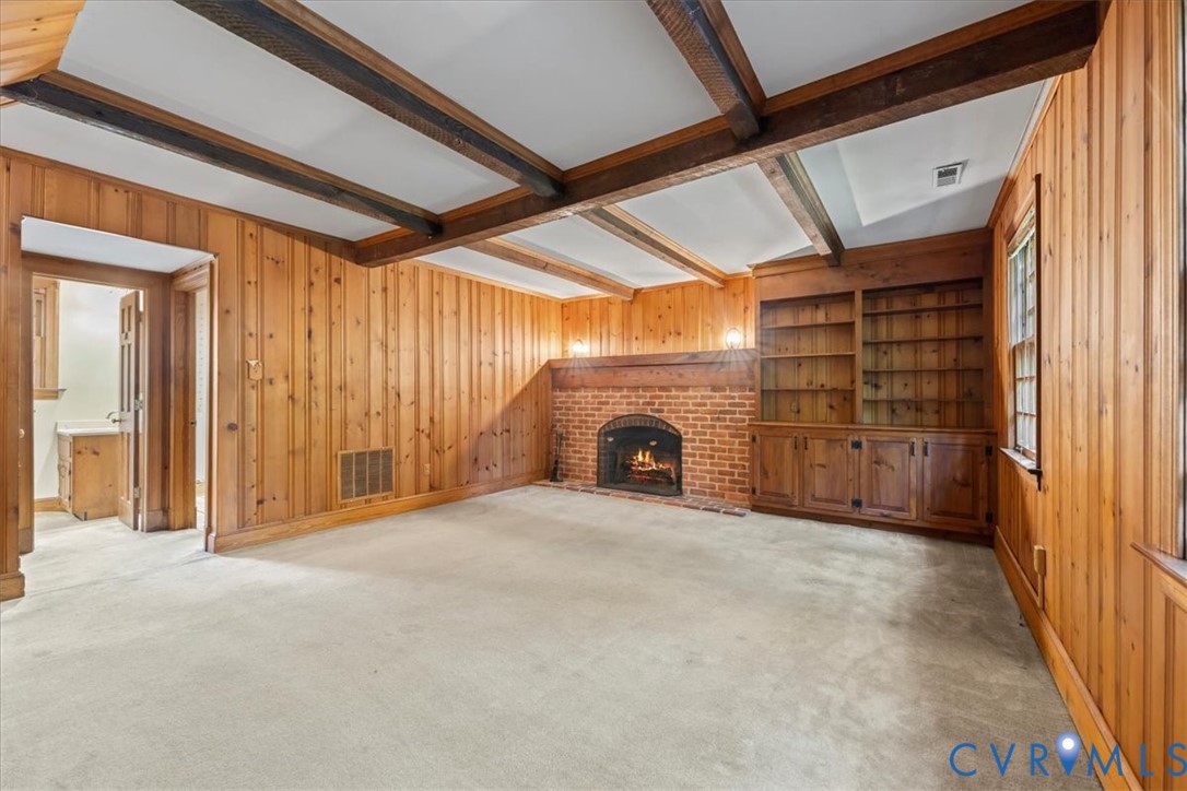 2231 WALHALA Drive