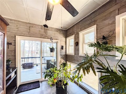 Tiny photo for 615 Sandie Point Dr Dr, Clarksville, VA 23927 (MLS # 2607026)