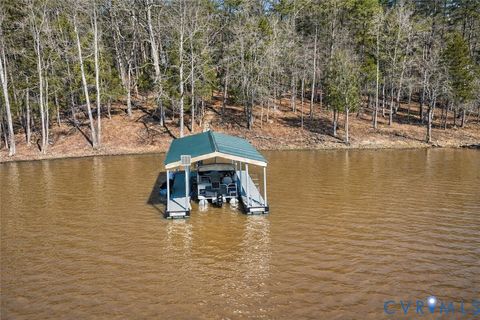 Tiny photo for 615 Sandie Point Dr Dr, Clarksville, VA 23927 (MLS # 2607026)