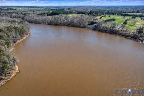 Tiny photo for 615 Sandie Point Dr Dr, Clarksville, VA 23927 (MLS # 2607026)