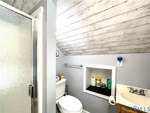 Tiny photo for 615 Sandie Point Dr Dr, Clarksville, VA 23927 (MLS # 2607026)