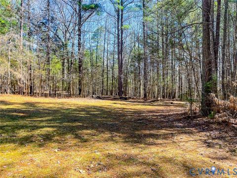 Tiny photo for 615 Sandie Point Dr Dr, Clarksville, VA 23927 (MLS # 2607026)