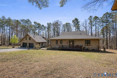 Tiny photo for 615 Sandie Point Dr Dr, Clarksville, VA 23927 (MLS # 2607026)