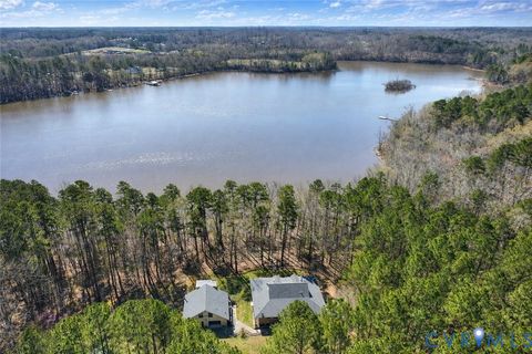 Photo of 615 Sandie Point Dr Dr, Clarksville, VA 23927 (MLS # 2607026)