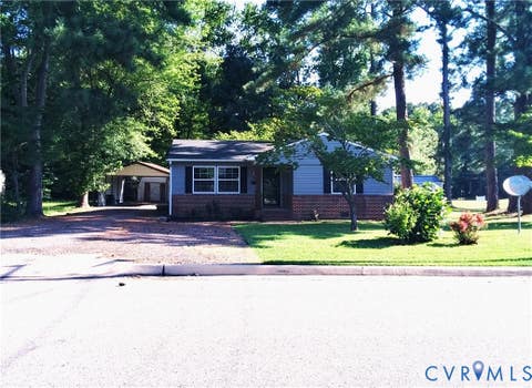 Tiny photo for 507 Tavern Street, Blackstone, VA 23824 (MLS # 2623004)