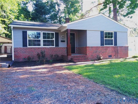 Tiny photo for 507 Tavern Street, Blackstone, VA 23824 (MLS # 2623004)