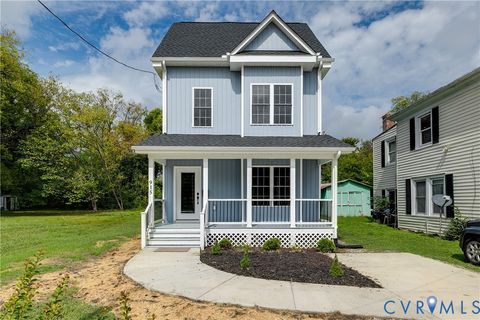 Tiny photo for 915 W Wythe Street, Petersburg, VA 23803 (MLS # 2527492)