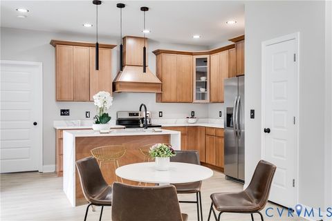 Tiny photo for 915 W Wythe Street, Petersburg, VA 23803 (MLS # 2527492)