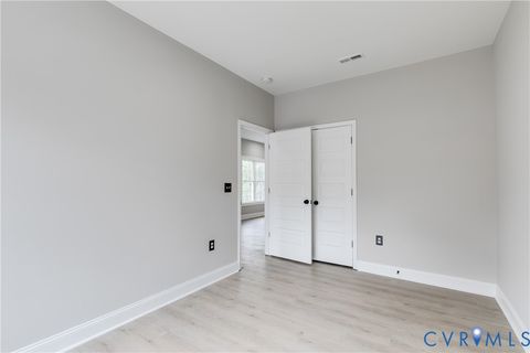 Tiny photo for 915 W Wythe Street, Petersburg, VA 23803 (MLS # 2527492)