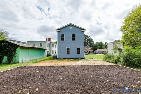 Tiny photo for 915 W Wythe Street, Petersburg, VA 23803 (MLS # 2527492)