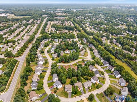 Tiny photo for 1312 Hawkins Wood Circle, Midlothian, VA 23114 (MLS # 2617230)