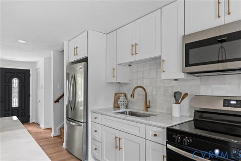 Tiny photo for 13702 Carriage Creek Place, Midlothian, VA 23112 (MLS # 2618373)