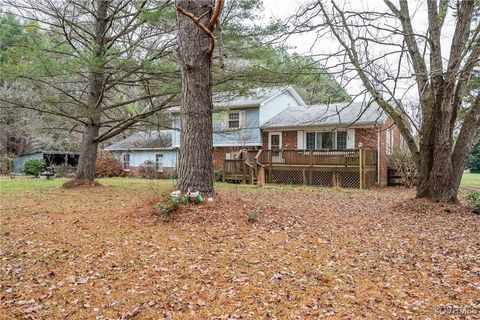 A home in Bumpass