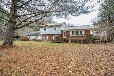 A home in Bumpass