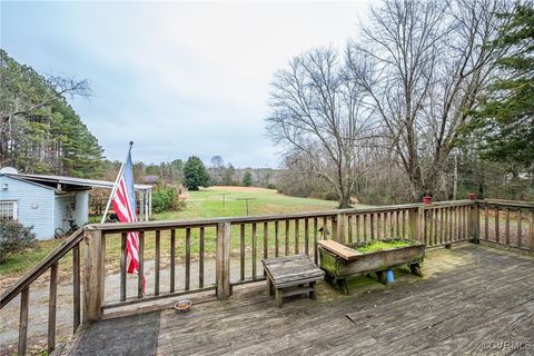 A home in Bumpass